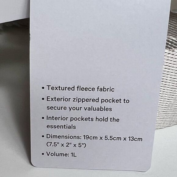 Lululemon Everywhere Belt Bag Fleece White and Gold NWT - Picture 13 of 14